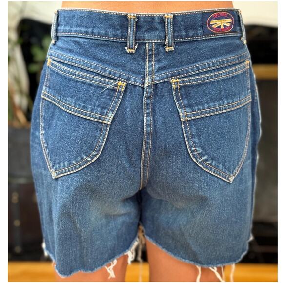 Vintage Jean Shorts, Brittania Cutoffs Medium Dark Wash, W27", USA 80s 90s Denim - Picture 1 of 9